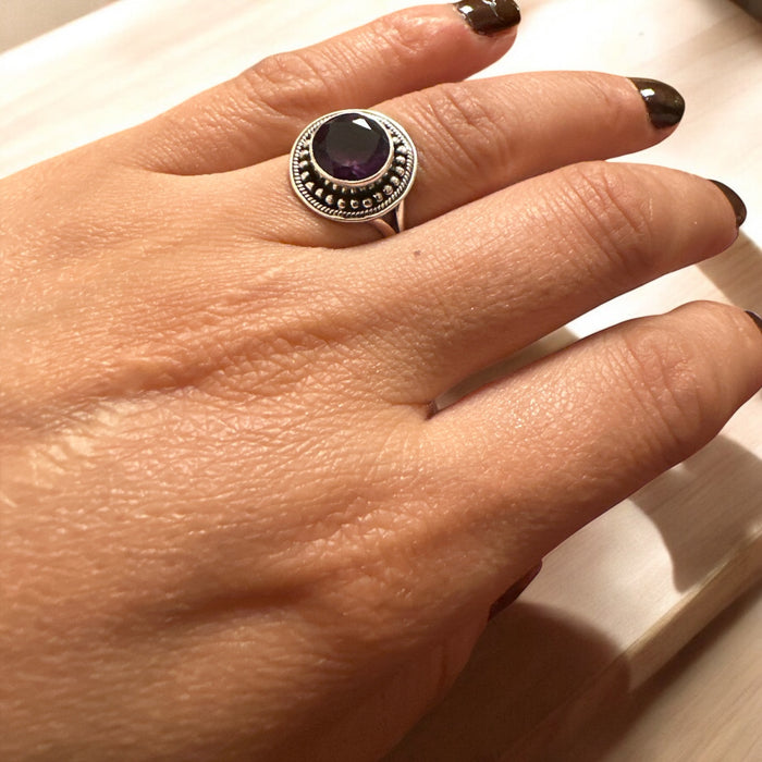 Anello argento con Amitista