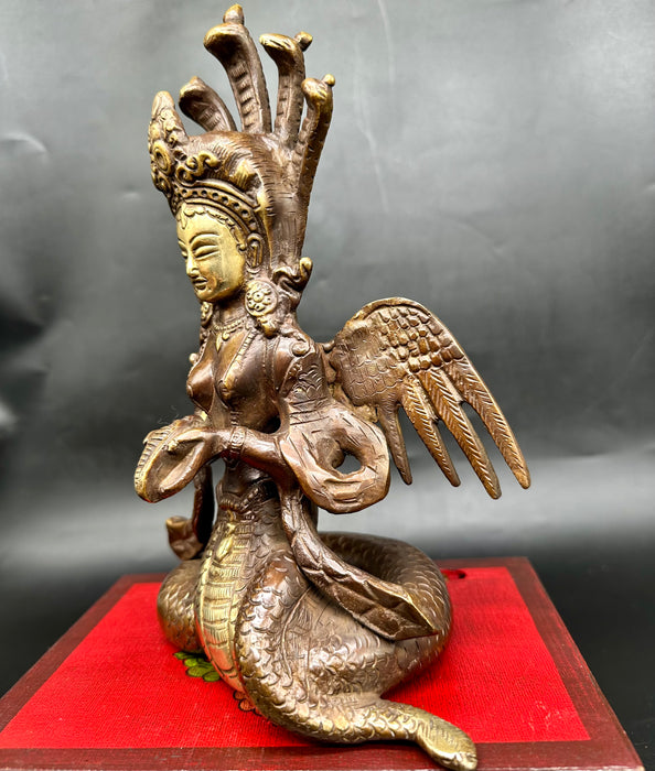Regina di Naga