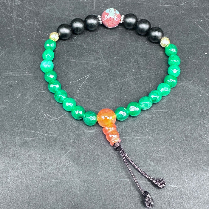 Braccialetto tibetano con onice e Agata verde