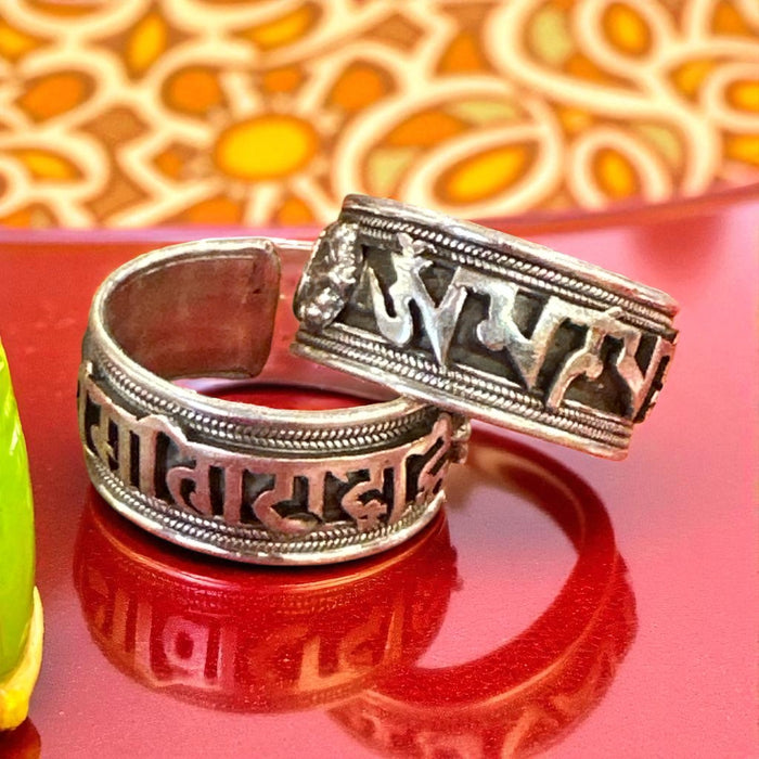 Anello con  preghiera tibetana (S)