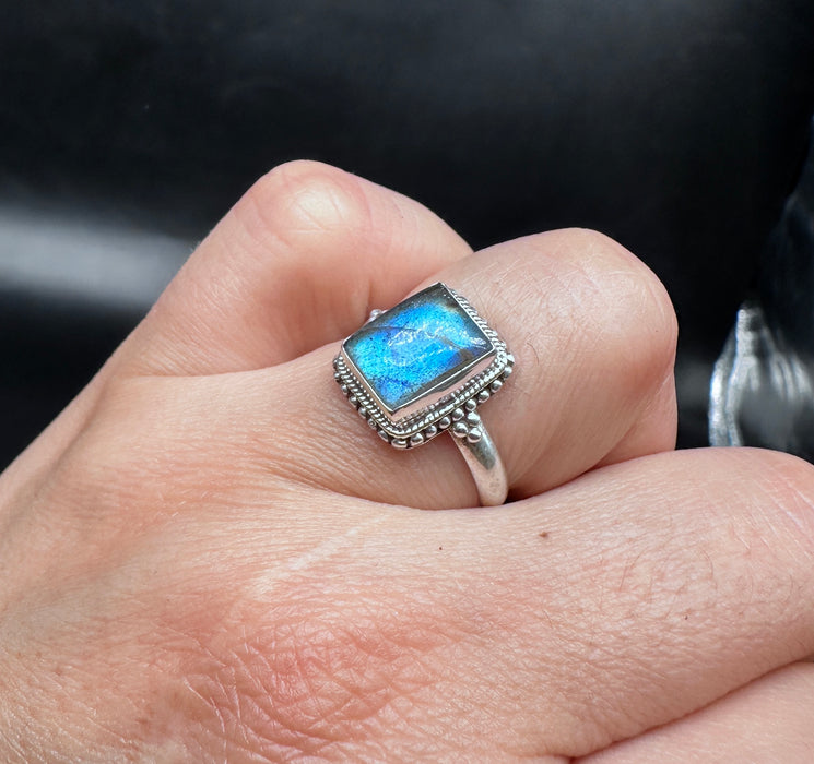 Tibetan ring with labradorite