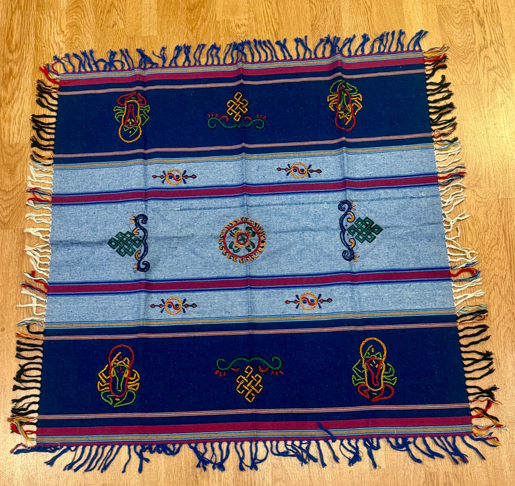 Tovaglia tibetana con ricamo di simboli buddisti
