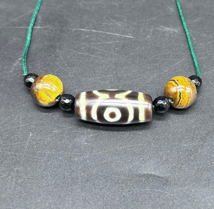 Necklace with 3 eyes and Tiger's Eye