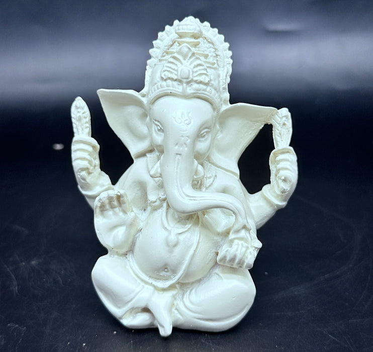 Statua di Ganesh bianco