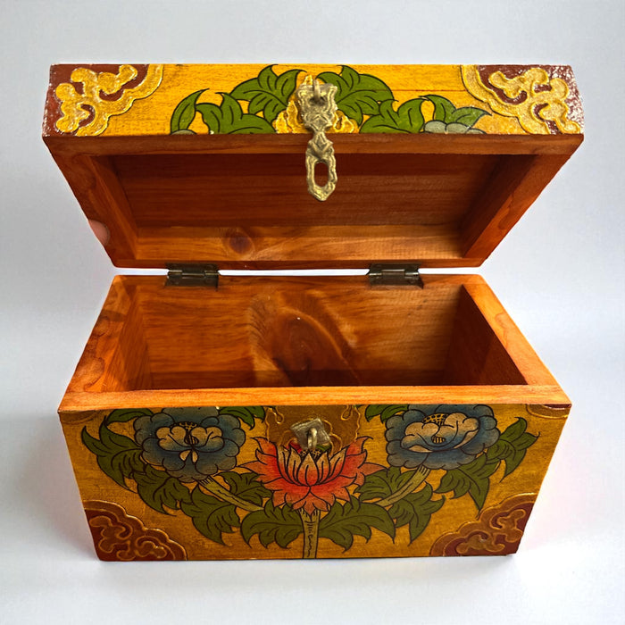 Scatola di legno a fiori di lotto