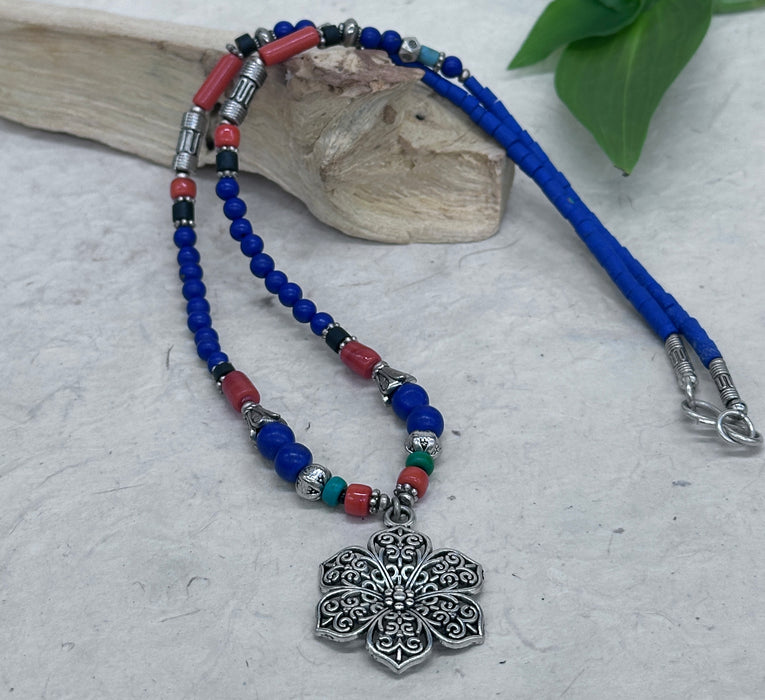 Tibetan necklace with lotus flower lapis lazuli