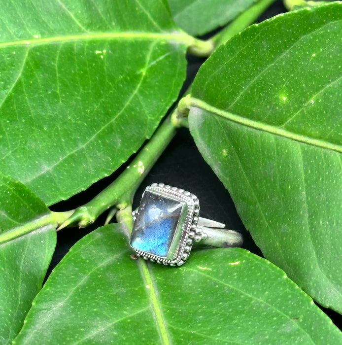 Tibetan ring with labradorite