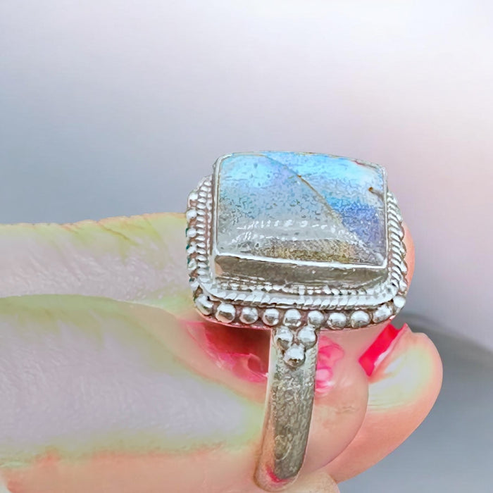Tibetan ring with labradorite
