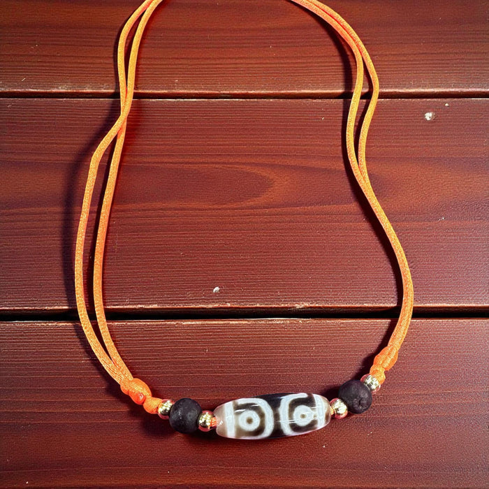 Dzi tibetanno 3 occhi con pietra onice