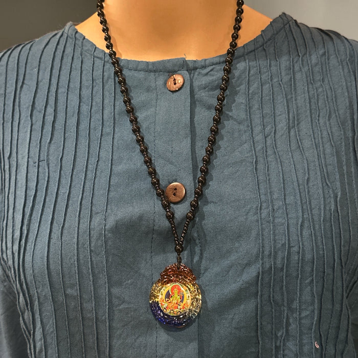 Collana con tara verde