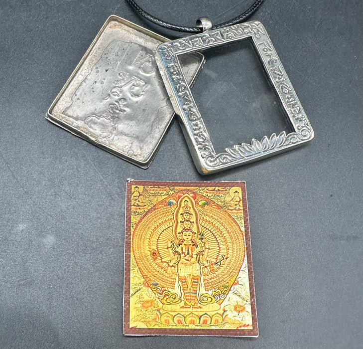 Gau con Avalokiteshvara Thangka