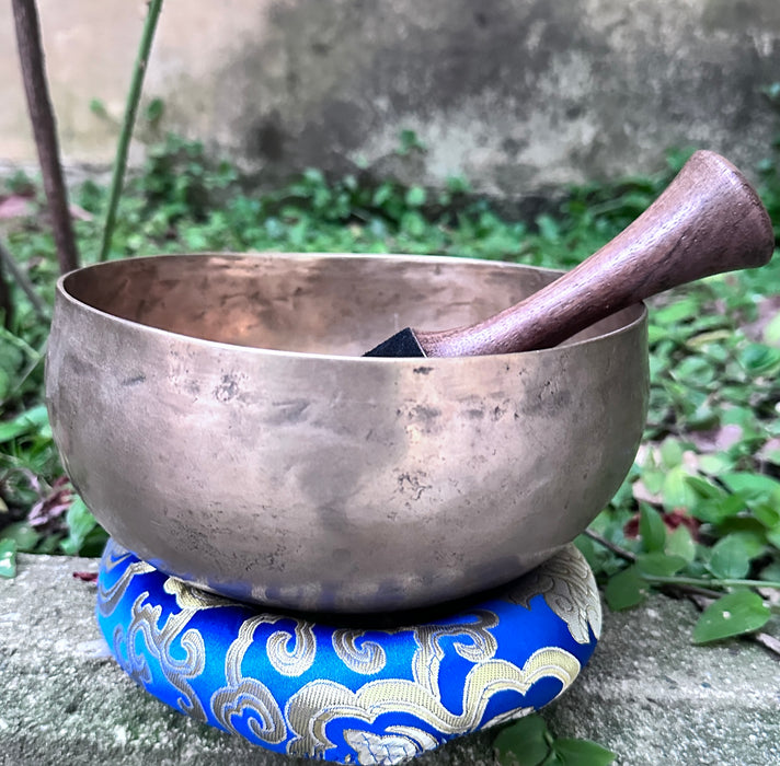 Campana tibetana Antica nota Do#3 129hz