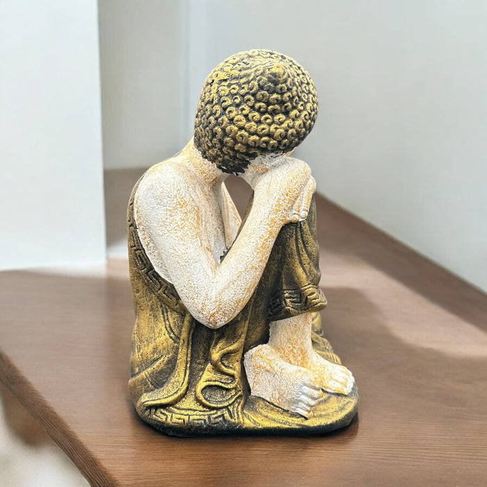 Buddha rilassati fatto di sabbia