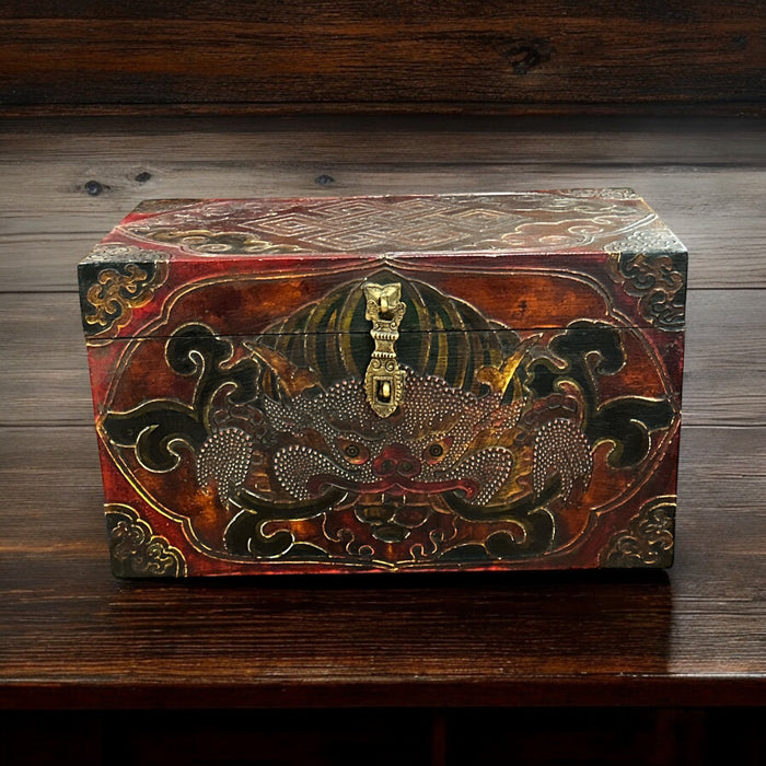 Baule di legno con Garuda