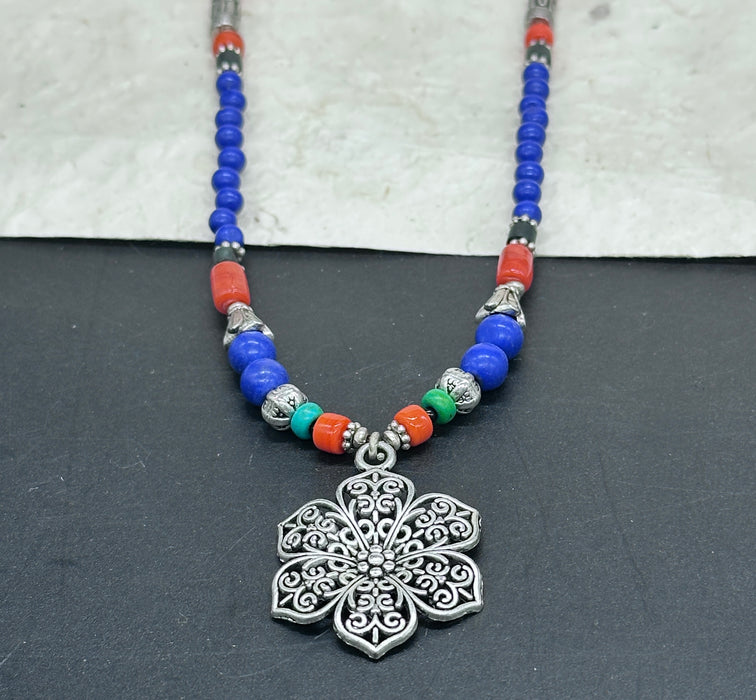 Tibetan necklace with lotus flower lapis lazuli