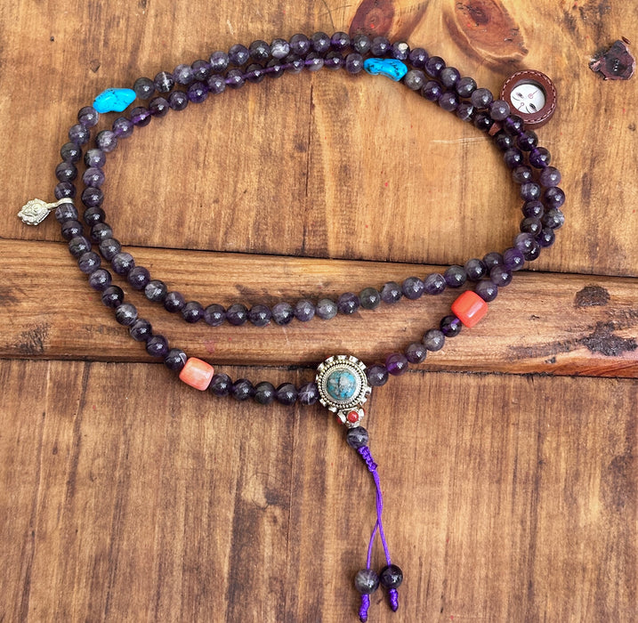 Mala Tibetano Tradizionale in Ametista con Conta Mala e Guru in Argento