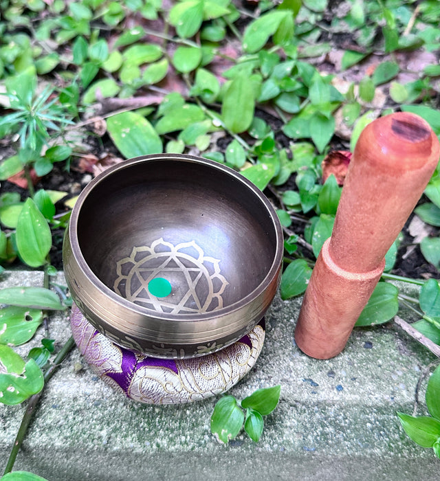 Campana tibetana con chakra della cuore nota La#4 940hz