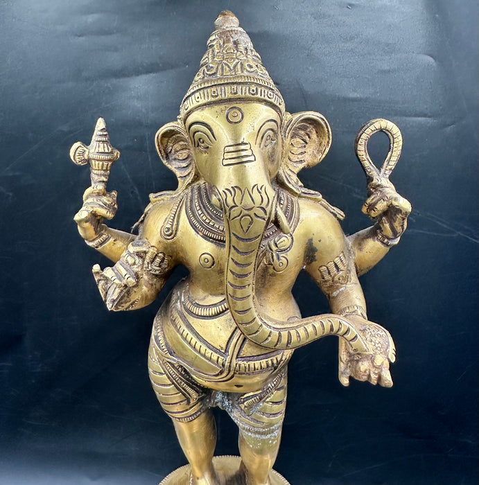 Ganesh a piedi