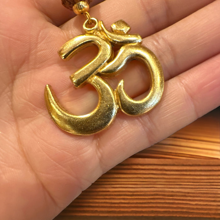Collana di Rudraksha  con Om