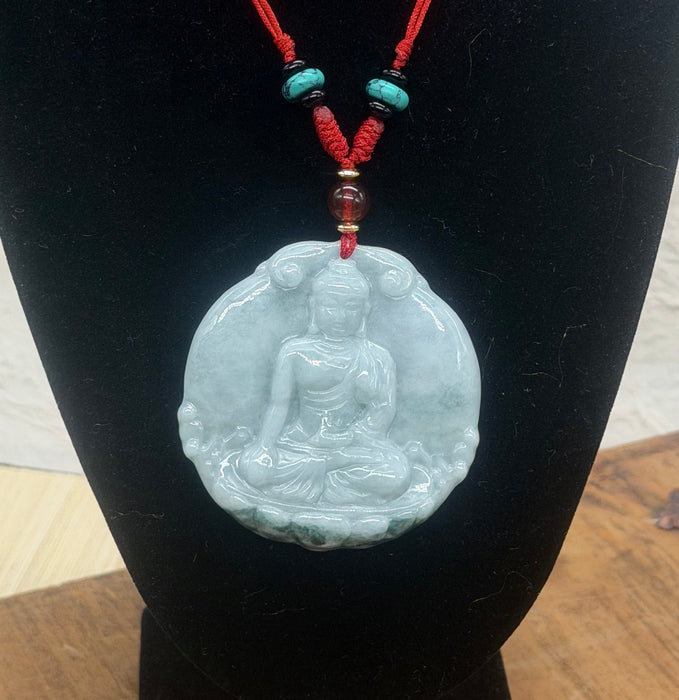 Ciondolo di Buddha a Giada