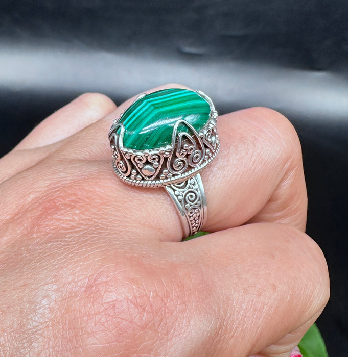 Tibetan Ring with Green Malachite
