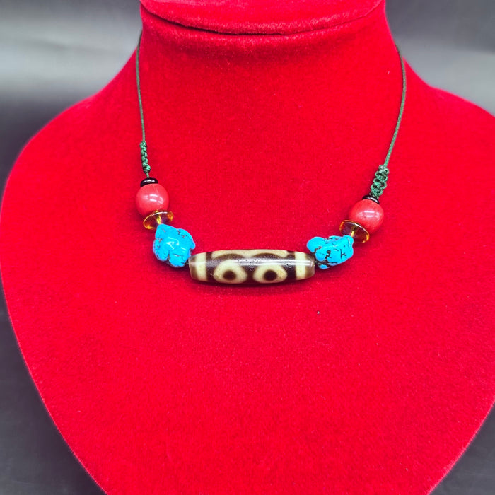 Tibetan 3-eyed Dzi bead (original from Tibet)