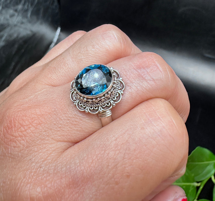 Ring with blue topaz