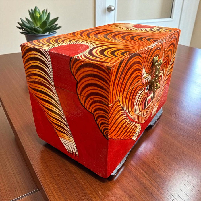 Scatola di legno a tigre