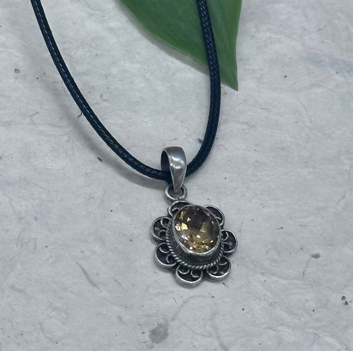 Pendant with citrine quartz - 925 silver