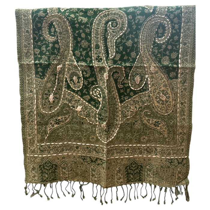 Sciarpa di lana ricamata