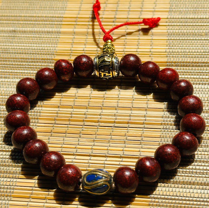 Bracciale a sandalo con guru scritta mantra