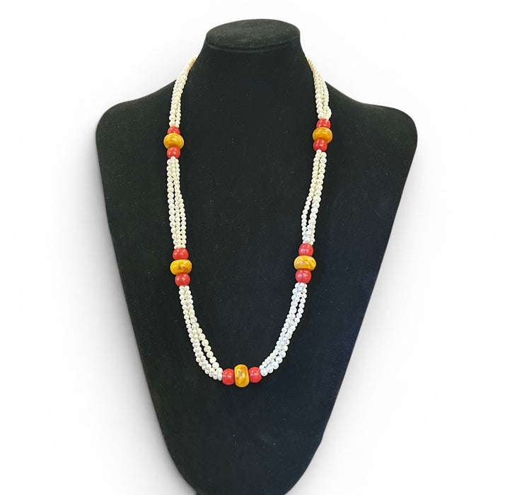 Tibetan necklace with mother-of-pearl beads