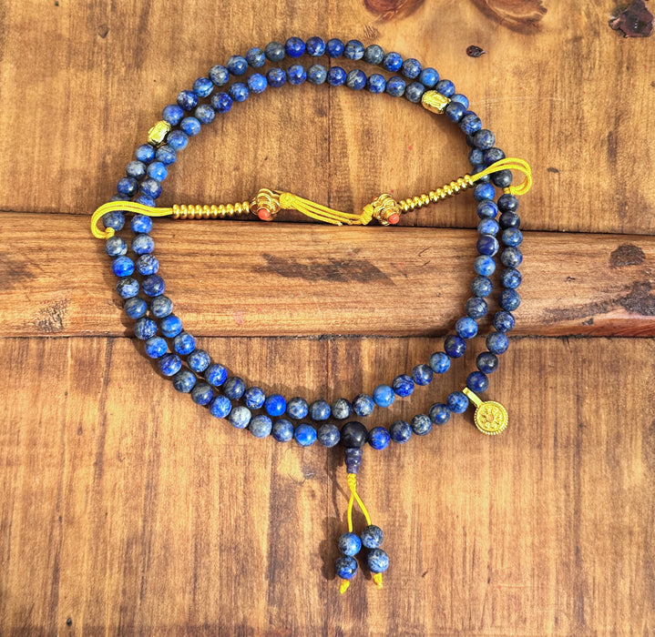 Mala in lapislazuli con pendente Buddha