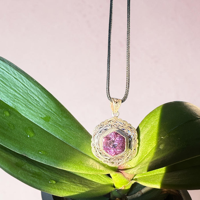Beautiful dark Amethyst pendant - 925 silver