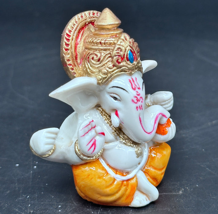 Ganesh con modaka