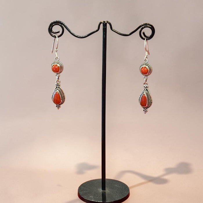 Orecchini con corallo tibetano