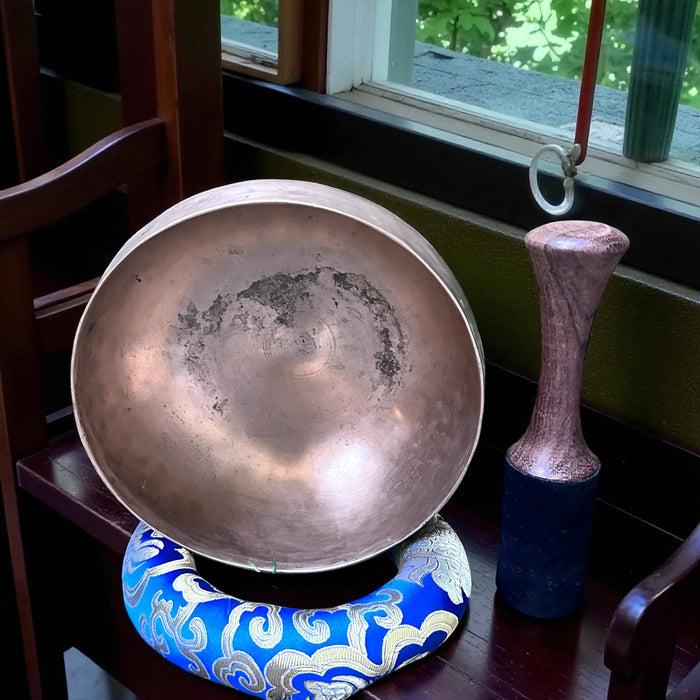 Campana tibetana Antica nota Do#3 129hz