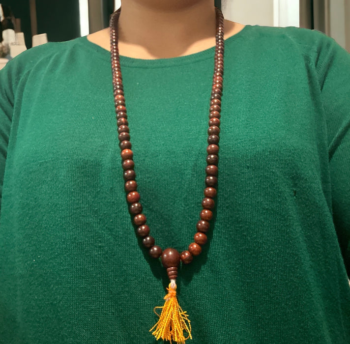 Mala 108grani con  Mysore sandalo rosso