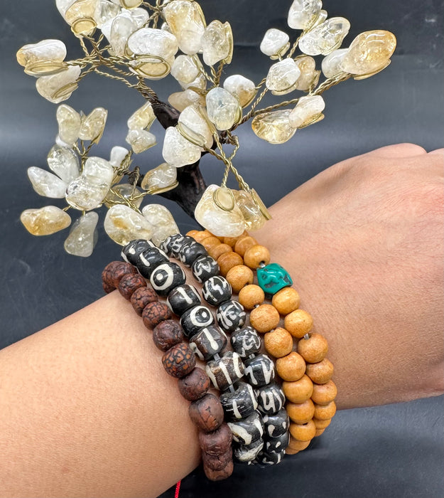 Bracciale con sandalo