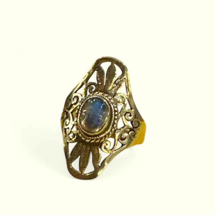 Anello con pietra di luna