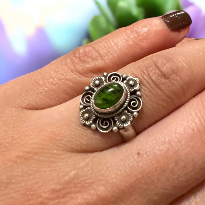 Anello con opale verde