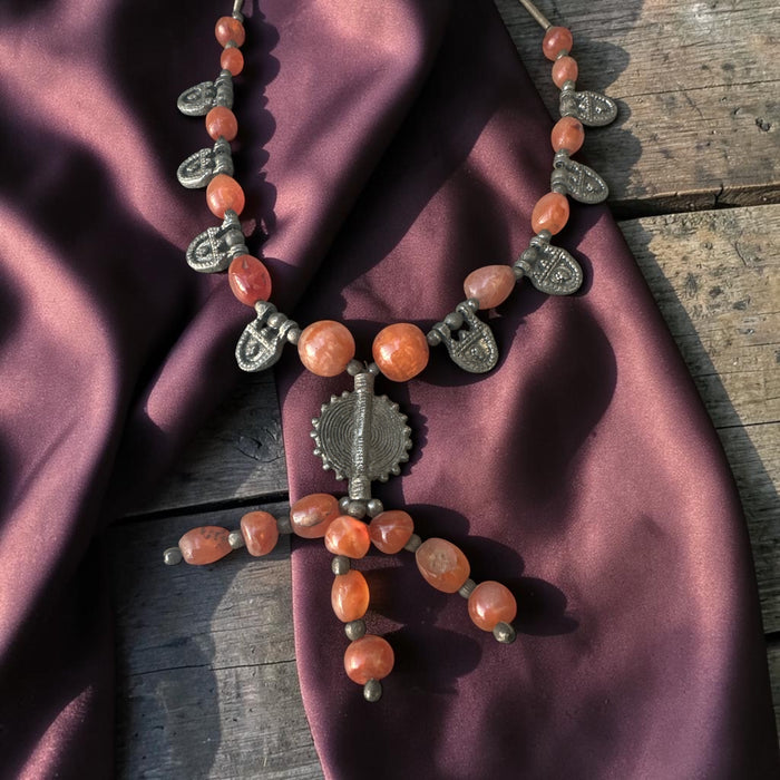 Collana sciamanica  tibetana con corniola