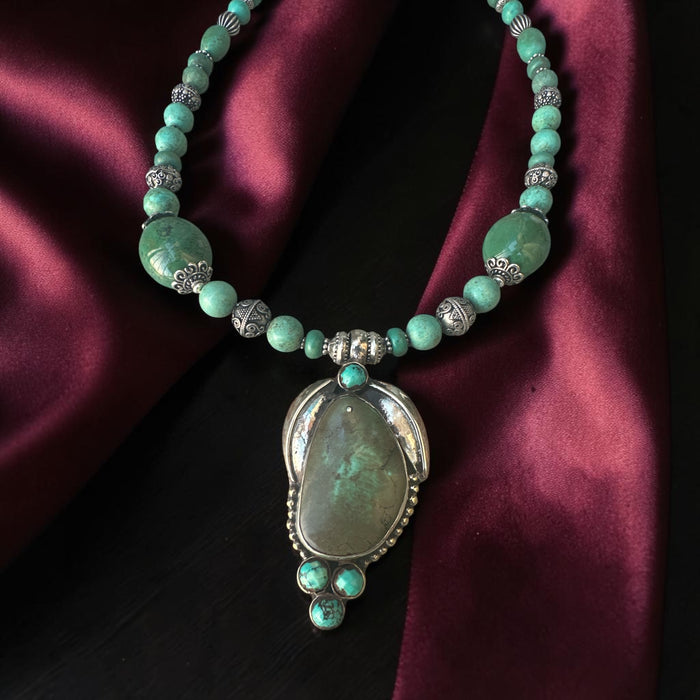 Tibetan choker necklace with dark turquoise
