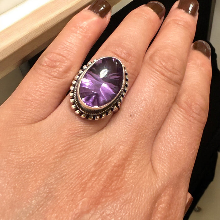 Anello con Amitista
