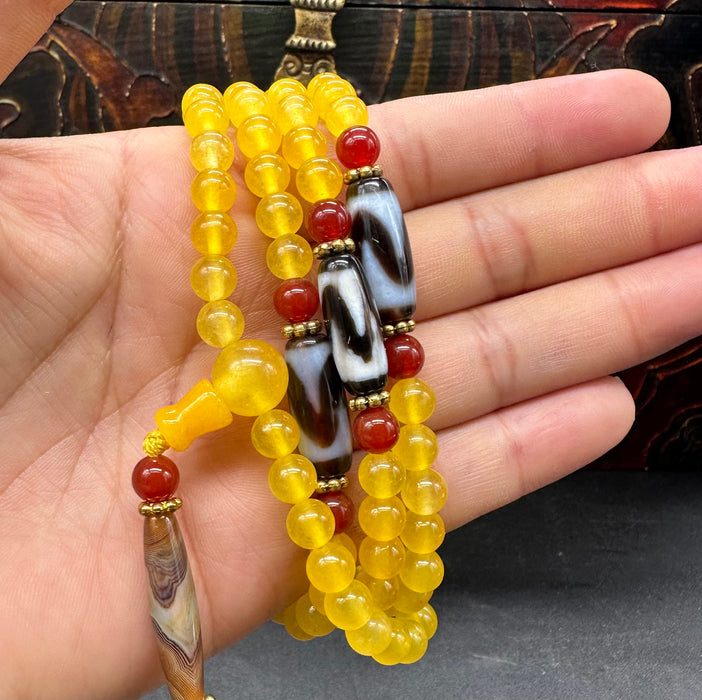 Mala 108 grani piccoli con agata giallo e dzi denti di leone