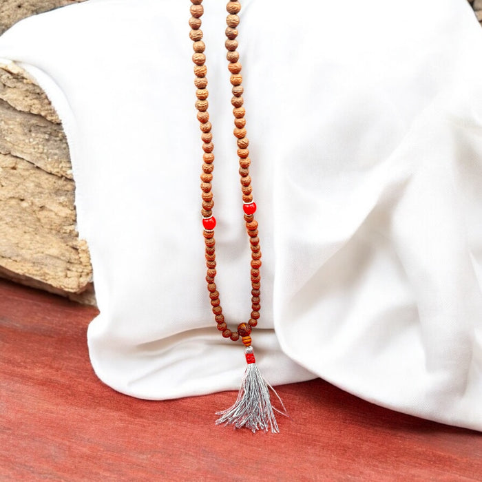 Mala semi di rudraksha con nappa