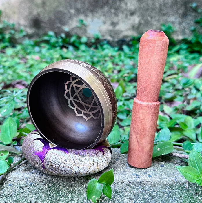 Campana tibetana con chakra della cuore nota La#4 940hz