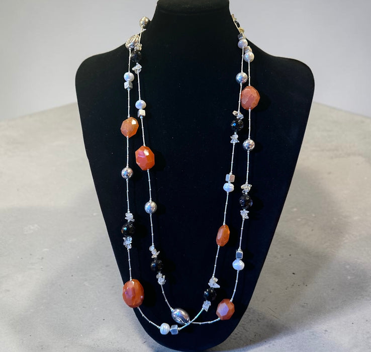 Tibetan necklace with carnelian and 925 silver