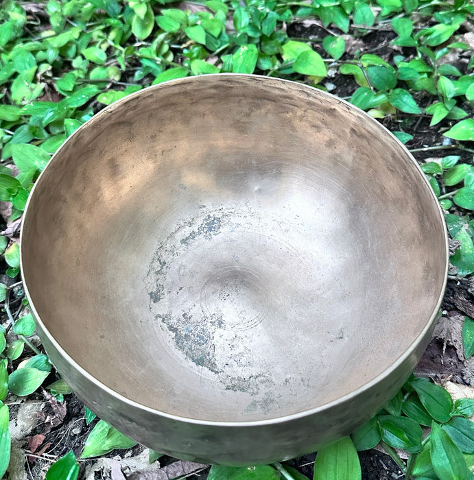 Campana tibetana Antica nota Do#3 129hz