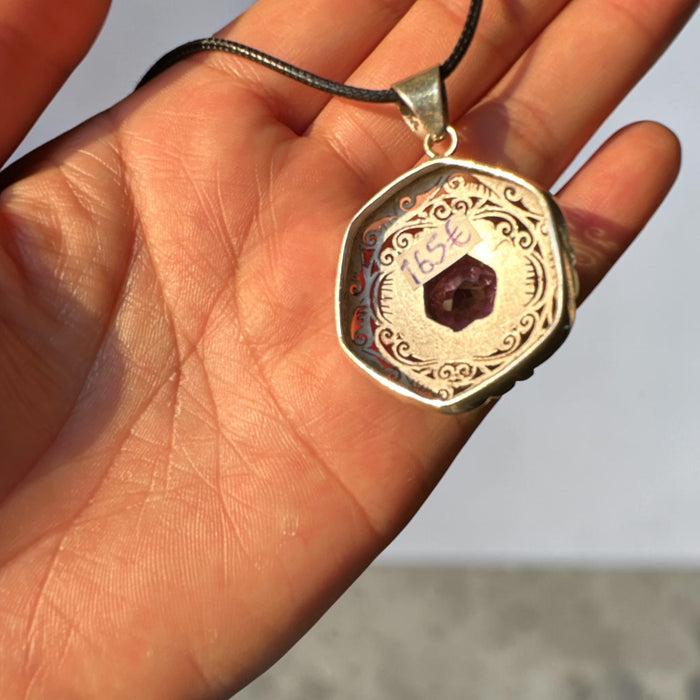 Beautiful dark Amethyst pendant - 925 silver